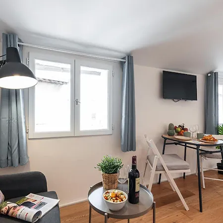 Feel Home - Collet Nice Exterior photo